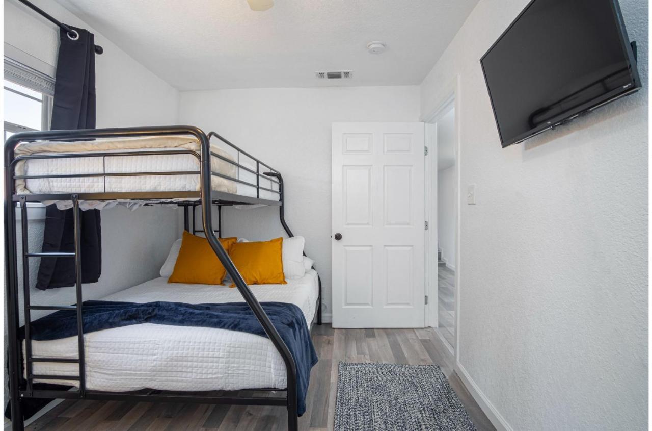 Charming 4Br2Ba Only 5 Mins Downtown Riverwalk San Antonio Buitenkant foto